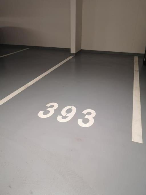 M&M1 Studio Apartment Near Center With Free Parking - Ac Košice Exteriör bild
